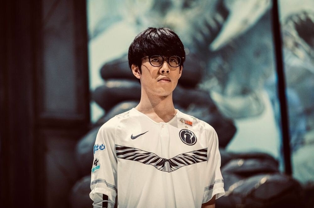 涌入市场购 涌入市场购