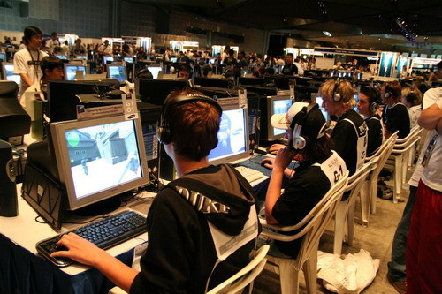 张维维重回 张维维重回