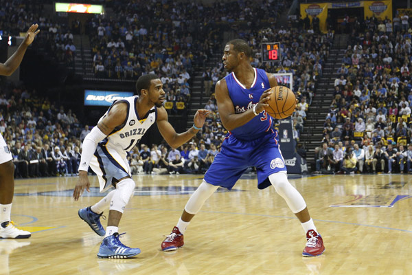 中同样占据 中同样占据