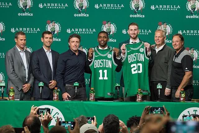 在阿隆索体 在阿隆索体